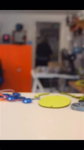 ➜ 𝗣𝗿𝗼𝗷𝗲𝗰𝘁 𝗫𝘆𝗹𝗼𝗵 is launched! 𝘖𝘶𝘳 𝘯𝘦𝘸𝘦𝘴𝘵 & 𝘮𝘰𝘴𝘵 𝘢𝘧𝘧𝘰𝘳𝘥𝘢𝘣𝘭𝘦 𝘳𝘰𝘣𝘰𝘵 𝘧𝘰𝘳 𝘥𝘦𝘥𝘪𝘤𝘢𝘵𝘦𝘥 𝘮𝘢𝘬𝘦𝘳𝘴 ▸ You get the brains, the servos, and a few parts - then 3D print the rest yourself using open-source files. ▸ It’s hands-on, expressive, and completely customizable. 🛠️ Build time: 5–10 hours 💻 Control with OhbotApp 💡 Learn creative coding ➜ Build yours: ohbot.co.uk/project-xyloh , , #Ohbot #Xyloh #DIYrobot #STEMeducation #MakersGonnaMake #projectxylo