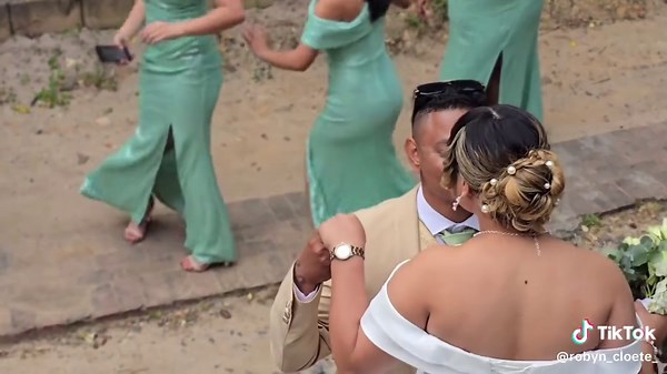 First look🥹🥰 #sama28#bride#groom#fypp #weddingdress @Dmac van Niekerk