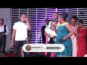 ROSE MUHANDO SINGING UMENIBEBA SONG BY TUMAINI