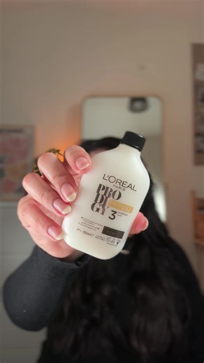 من وقت ما ندمت لما صبغت شعري برة البيت بقيت دايماً اعمله لنفسي🥹🤍 و دايماً بختار صبغة Ammonia free ومتبهدلش شعري @L’Oreal Paris Egypt #haircolor #prodigy #LorealParis #لون_العيد_من_غير_تعقيد #haircare