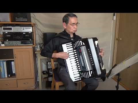 アコーディオン演奏 赤いランプの終列車 昭和歌謡