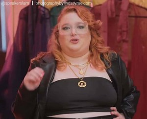 Photographer Empowers Body Acceptance and Self-love in Women