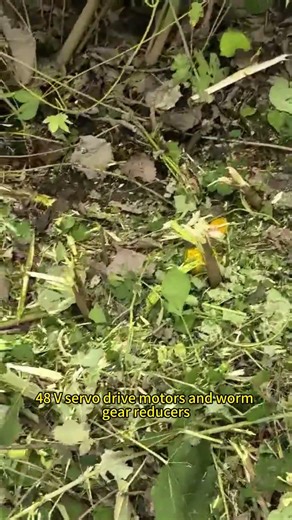 Unmanned wheeled lawn cutter China manufacturer,factory direct wireless radio control tank lawnmower