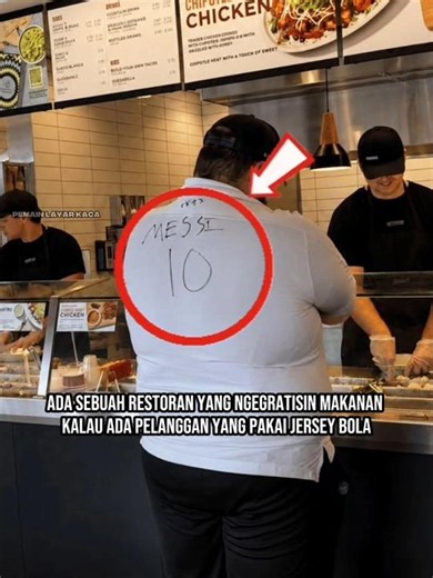 Restoran ini ngasih gratis makanan untuk pelanggan yang pake Jersey bola, tapi... 😩