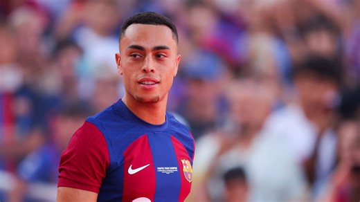 USMNT Star Sergiño Dest Explains Confusion Around His Barcelona Departure- 'They Didn't Understand'