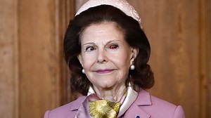 Drottning Silvia glänser i årets hetaste färg på statsbesök i Mexiko