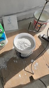 matte plaster mix ready🧐 #viralreels #reelsviral #buildingtips #craftsmanship #howto #diy | How is it Done