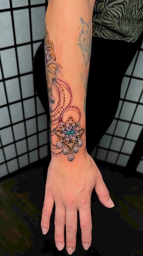 The bat and purple stone are fully healed. I’ve been working around Ambers existing tattoos which will be covered with a new design eventually, making this a full half sleeve. Thank you Amber! 🦇 This was created using @killerinktattoo supplies, you can now receive 10% off your order using my code JENNA10 🙌Sponsored by; @worldfamousink @kwadron @killerinktattoo @dermalizepro @inkjecta #jennakerr #jeweledtattoo #battattoo #goldtattoo #jeweltattoo #healedtattoo #newyorktattoo #newyorktattooartist