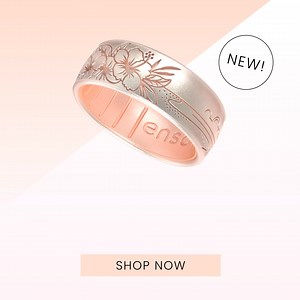 Meet the NEW Hibiscus Beach ring! This stunning unicorn and rose gold DualTone ring is expertly etched with hibiscus flowers, and is perfect for the beach lover in you. 🏖 | Enso Rings