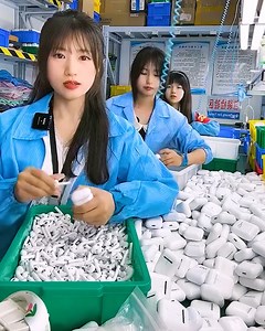 1.7M views · 10K reactions | Here's how our favorite items get packed | Creative Bee | Facebook