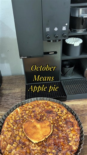 Apple Pie Recipe – Freshly Baked Classic Apple Pie