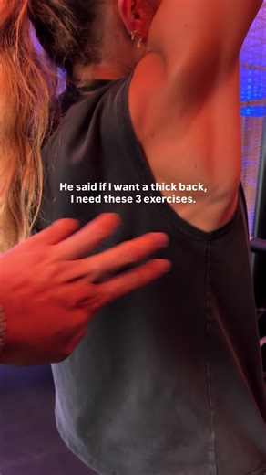 Here’s a quick rundown of the 3 exercises we did to build a thick back. Also the secret to very sore lats tomorrow 💀 Link in bio to train with my workout plan 💪🏼💕 @dfyne.official dc VALENTINA 🩵 Impact shorts in ice blue #gym #workout #fitness #healthylifestyle #training