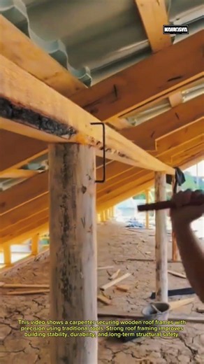 Traditional Roof Framing Installation | Skilled Carpentry Hammer Work