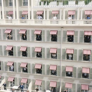 Réouverture de l'Hotel Le Bristol Paris aujourd’hui, nous vous attendons à table ! (crédit Purée Maison) | Éric Frechon