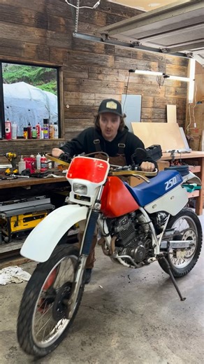 @the_barn_brothers on Instagram: "The XR250 is almost done. It ran great for the 20 minute ride… #motorcycle #dirtbike #honda"