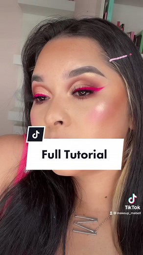 Tutorial de maquillaje con Mabel: ¡Aprende a maquillarte con estilo!