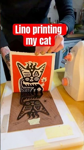 lino cut of cat in 2 colors #linocut #printmaking #art