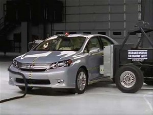 Lexus HS 250h crash test 2010-2011