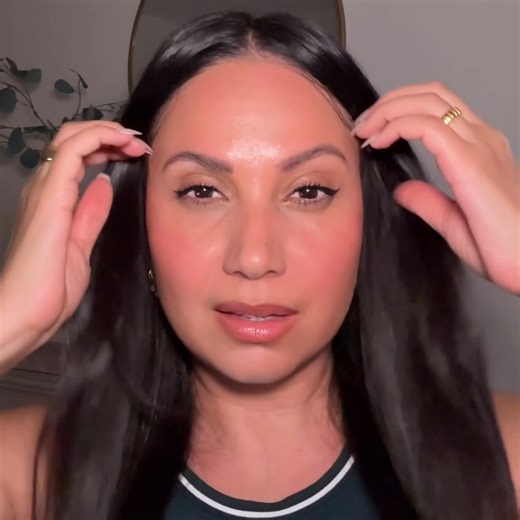 30K views · 140 reactions | Finally, humidity-proof, frizz-free glass hair! Dream Coat is a MUST HAVE with over 80,000 5 star reviews!  | Color Wow | Facebook