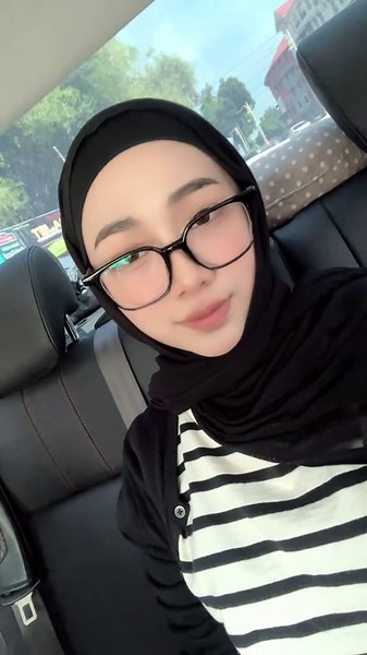 Cotton Shawl Tutorial: Create Flowing Styles Easily