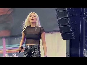Daria Zawiałow - Fifi Hollywood (Open'er Festival, Poland, 2023)