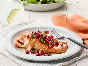 Air Fryer Pomegranate-Glazed Salmon
