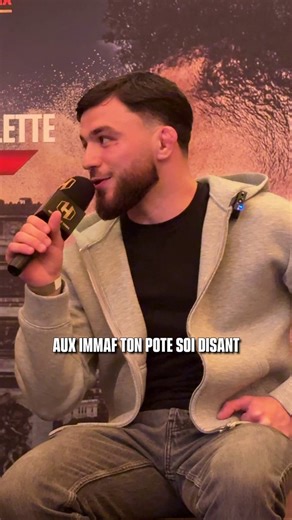 🗣️🥶 "Ton pote t'a mis KO, je vais te faire pareil en pire."Anzor fait monter la tension avec Paul Dena 👀#PauldenaVSAnzor le 12 juin chez Hexagone MMA, sur RMC Sport !