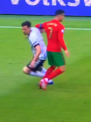 Cristiano Ronaldo's Most Amazing Skills Compilation