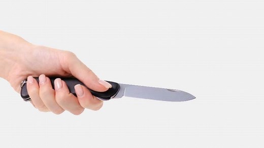 How To Date A Kissing Crane Knife – For Multi-Purpose Use - OnlyKnife