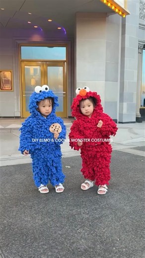 DIY Elmo & Cookie Monster Costumes for Twins! ❤️💙 Easy Sesame Street Halloween Idea