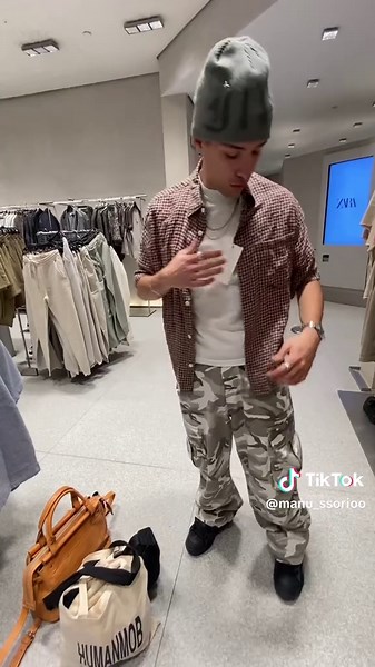 ¿Vale la pena comprar en Zara? Análisis completo