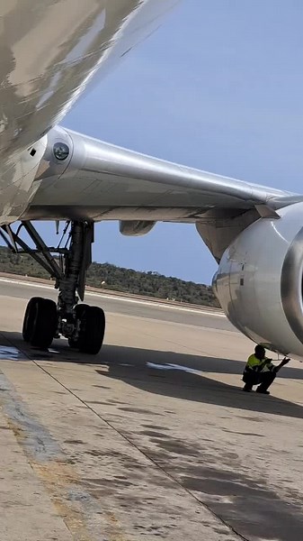 B767-300F Starter Valve Manual Guide