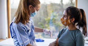 Covid-19 : vacciner les enfants et les ados sera indispensable pour freiner l'épidémie