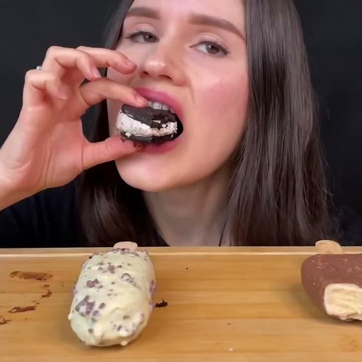 ASMR CHOCOLATE ICE CREAMS | MAGNUM + OREO MUKBANG | EATING SOUNDS #shorts