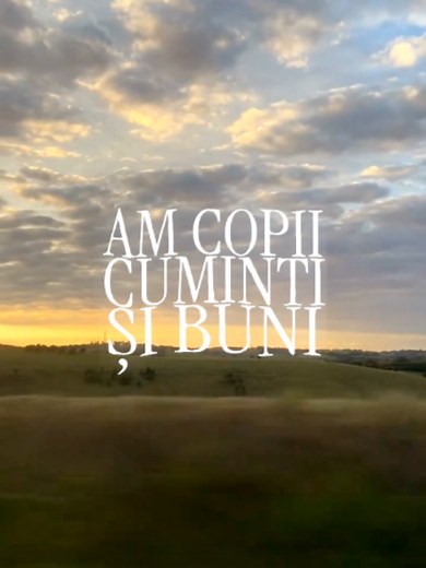 Melodia pentru părinți cu băiat și fată – versuri și dedicație