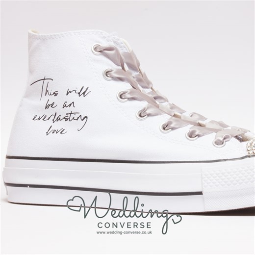 Custom made converse for weddings | Beachweddingtips.com