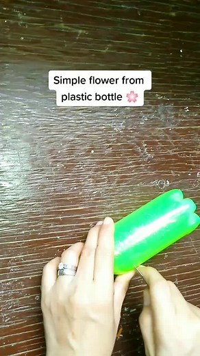 DIY: How to Make Simple Flower from Empty Plastic Bottle