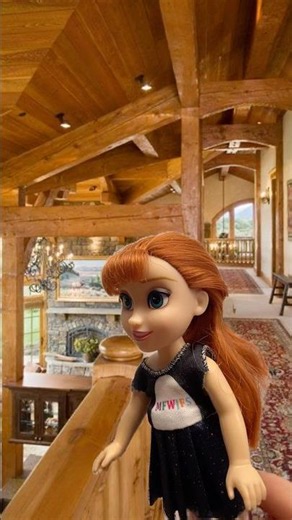 Sarah and Logan‘s Summer Routine! ☀️ Pt.7 Disney Frozen Petite Dolls - Playing With Dolls Fun