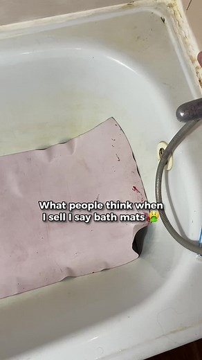 Who needs one?😎 grab yours in our BIO 👈🎃