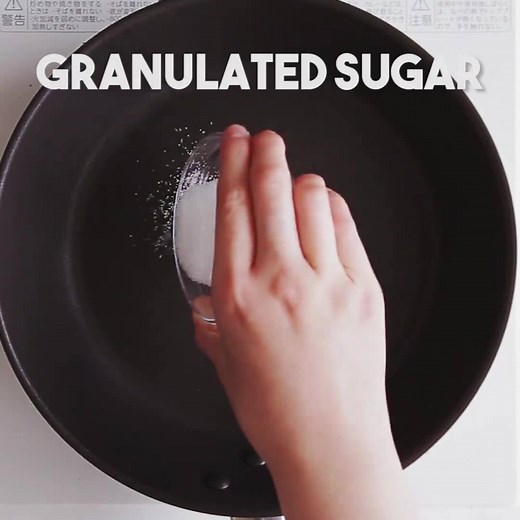 Caramel Banana French Toast Rolls Save this recipe: https://taste.md/1Q4PwJs (via Tastemade Japan) | Tastemade