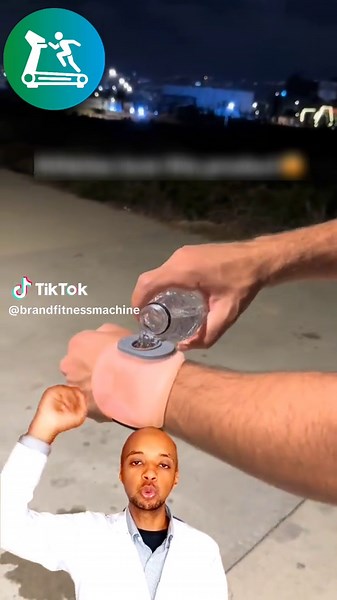 በቀላሉ ቤቶ ሆነዉ ስፖርት የሚሰሩባቸዉ ዘመናዊ የመሮጫ ማሽኖች እና የስፖርት ሳይክሎች ከታዋቂዉ Brand Fitness Machines አስመጥተናል። በሚፈልጉት ሰአት ቤቶ ስፖርት የሚሰሩበት ጤንነቶን የሚጠብቁበት እና ዉፍረት የሚቀንሱበት 1.ያስመጣነው የመሮጫ ማሽን • 2.5 የፈረስ ጉልበት ያለው • 16 ኬሜ በሰአት ፍጥነት መስራት የሚችል • 15 ዲግሪ ዳገት መሆን የሚችል • 6 ሾክ አብዞርቨር የተገጠመለት • የሰውነት ማሳጀር ላዮ ላይ የተገጠመለት • 2 ባለ 1 ኪሎ ዳምፔል ያለዉ • የወገብ ስፖርት እና የሆድ ስፖርት መስሪያ አብሮት ያለው • ታጣፊ እና በቀላሉ መንቀሳቀስ የሚችል • የአዉሮፖ ስታንዳርድ እና ሀይል ቆጣቢ • ከሁለት አመት ዋስትና ጋር የመሮጫ ማሽን - 180,000 ብር 2.ያስመጣነው የስፖርት ሳይክል • ዘመናዊ ሞኒተር ላዮ ላይ ያለዉ • የሰሩትን ሰአት ይይዛል • የ