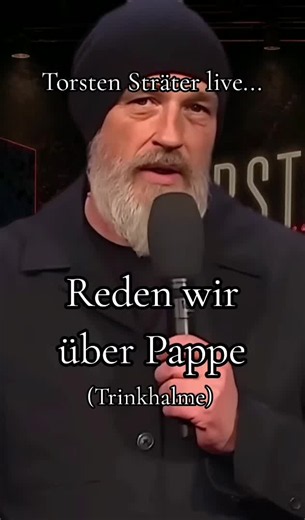 Wusste bisher nicht, dass ich Fan von Torsten Sträter bin. Aber irgendwie trifft er genau meinen (Comedy-) Nerv 😅 #einbisschenspassmusssein #torstenstraeter #live #lustig #comedy