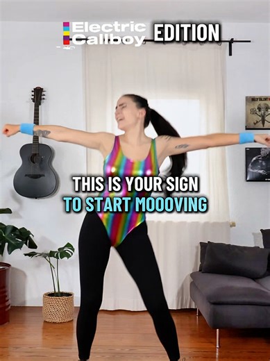 Here comes your ultimate mood booster 🩷🩵 Metal cardio workouts with @ElectricCallboy 😍 #electriccallboy #metalworkout #metalcore #metaltok #workoutmotivation