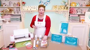 DIY Etched Casserole Dish: Personalize a Glass Pyrex!