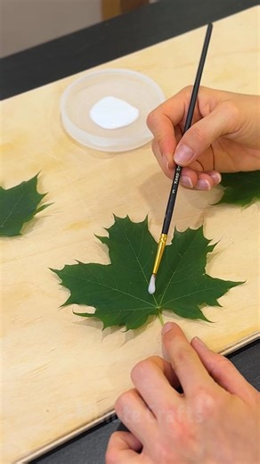 508K views · 1.9K reactions | Spooky DIY: Glue Turns Into Ghosts!  | 5-Minute Crafts | Facebook