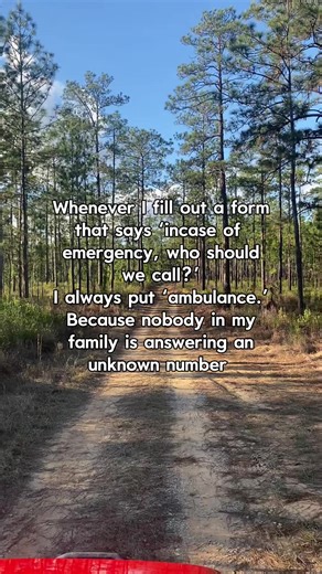 In case of emergency lol I mean this is true. Most of us don’t answer the phone for numbers. We don’t know. #CapCut #memecut #lol #funny