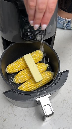 How to cook corn in the air fryer 😍 | corn in air fryer