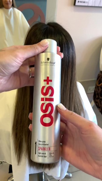 #Schwarzkopf Osis Sparkler Shine Spray to bring that extra shine😍 This is the perfect finisher for your incredible style with an instant sparkling finish🔥 Formulated with lightweight Silicone Oils which smooth and lightly condition the hair, Sparkler Shine Spray is the ultimate finishing touch to your styling regime. Giving hair a light reflective sparkle and that extra special touch♥️ • #hairbyRisna #osis #schwarzkopf #sparkler #jbhair #sa #sunninghill #finish #shinespray