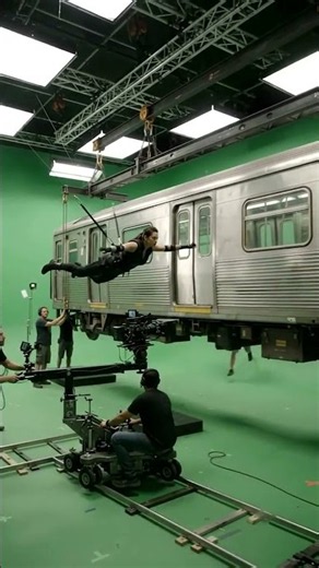 Mission: Impossible – Dead Reckoning VFX BTS 😱 | Green Screen to Final Train Crash AI VFX Recreation