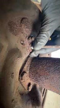 Rear drum brakes on Ford Ranger #mechanic #mechaniclife #carrepair #car #ford